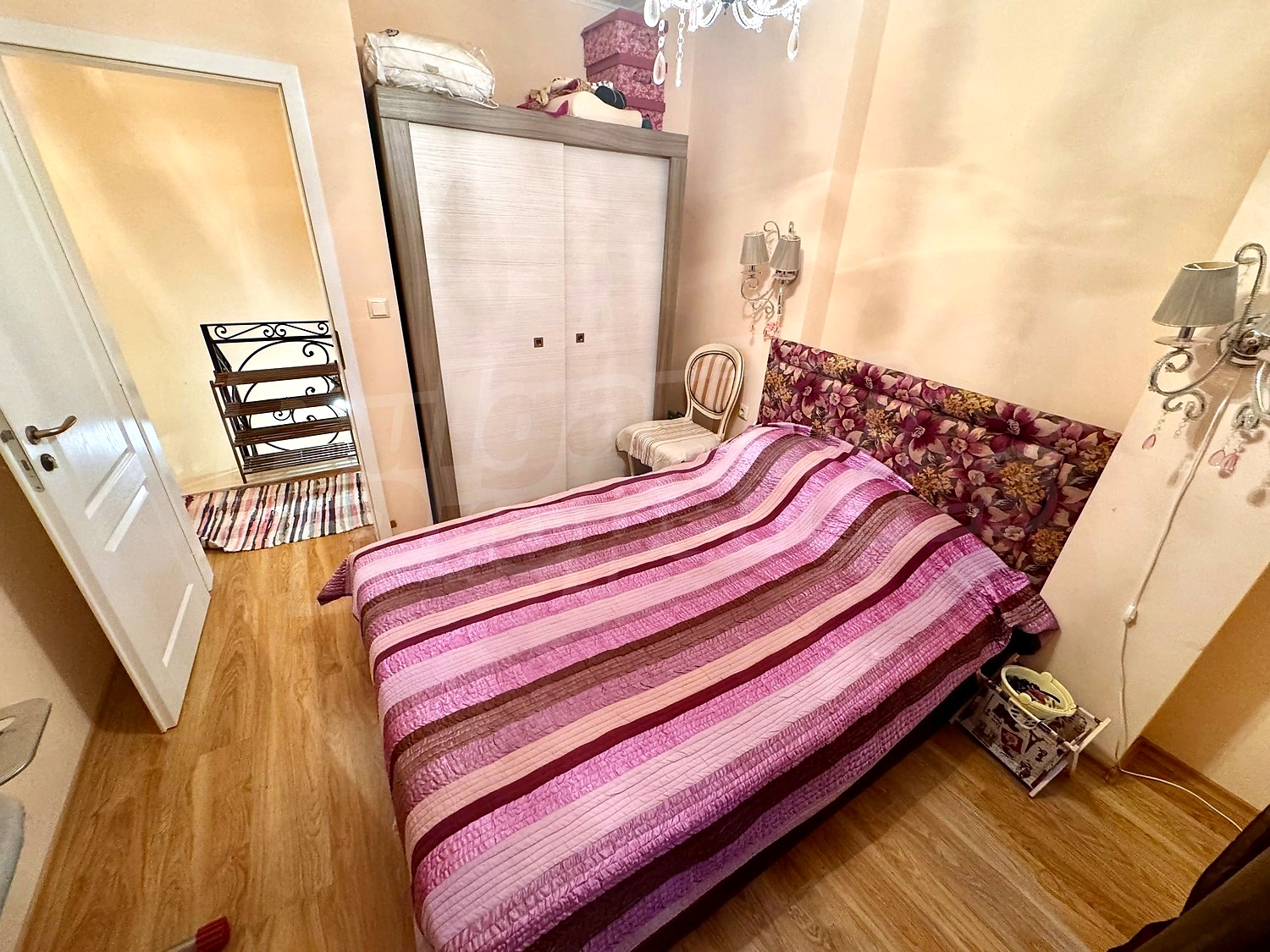 Gallery Picture 14