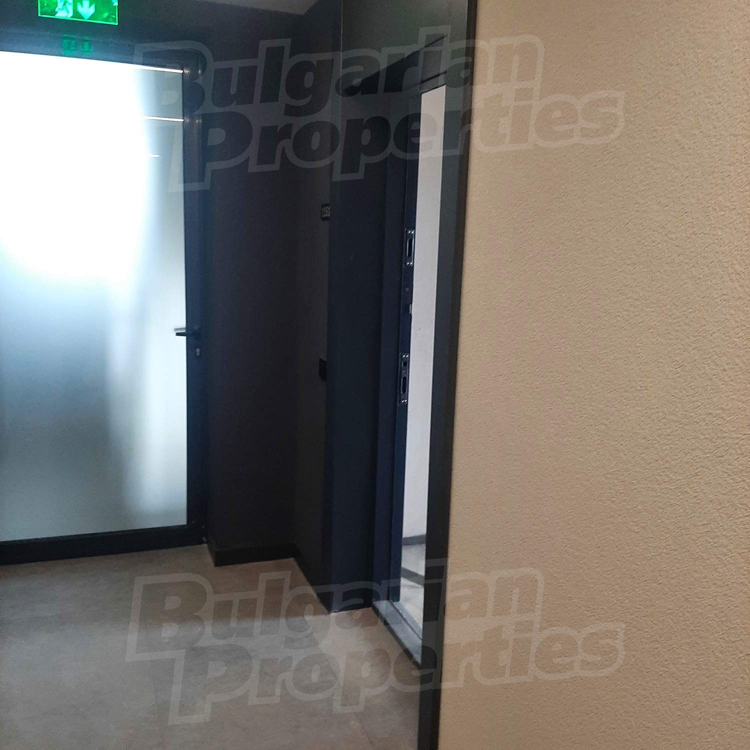 Gallery Picture 29
