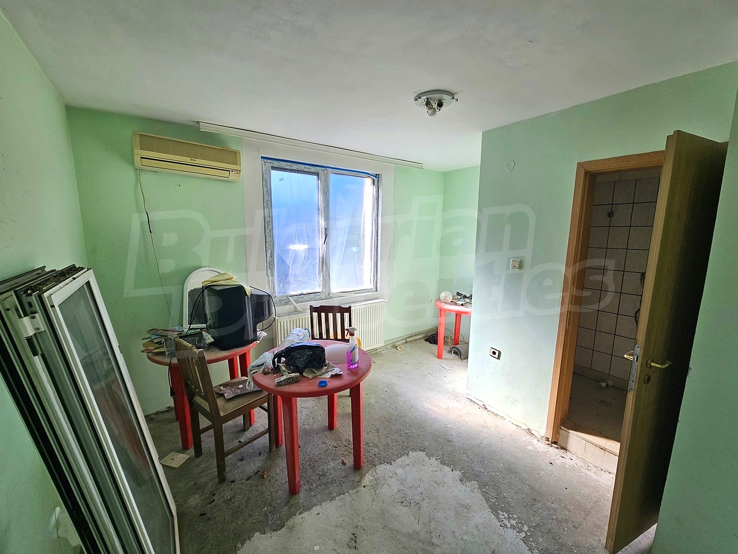 Gallery Picture 24