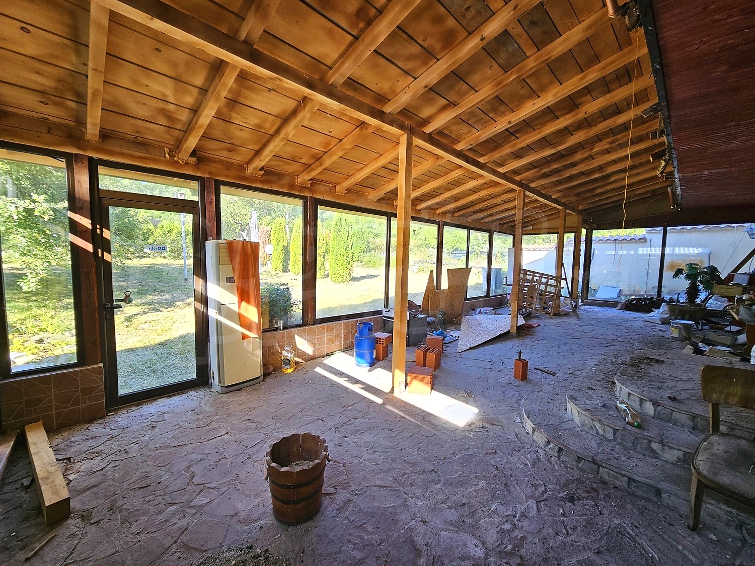 Gallery Picture 40