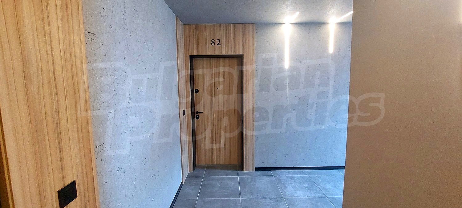 Gallery Picture 10
