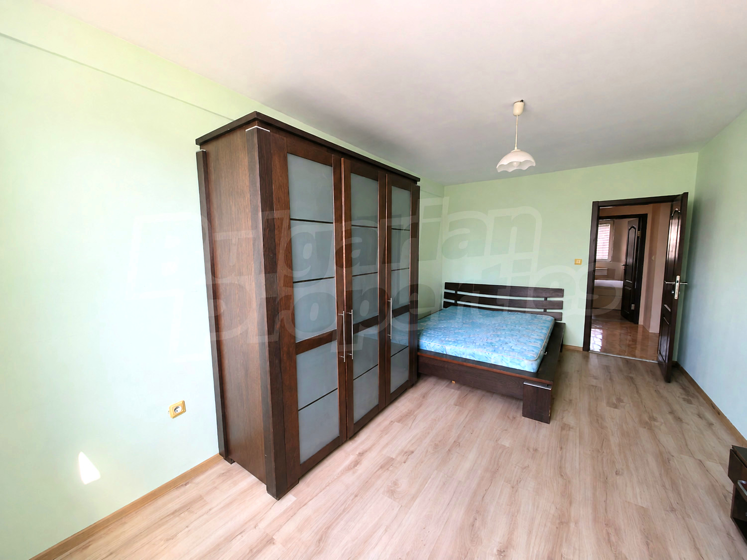 Gallery Picture 8