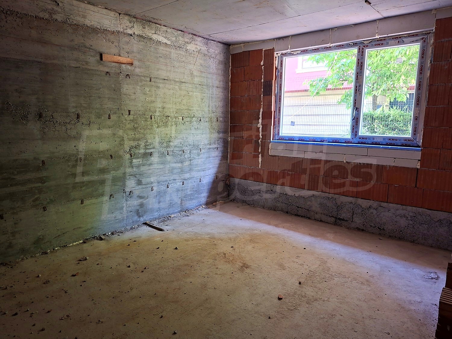 Gallery Picture 2