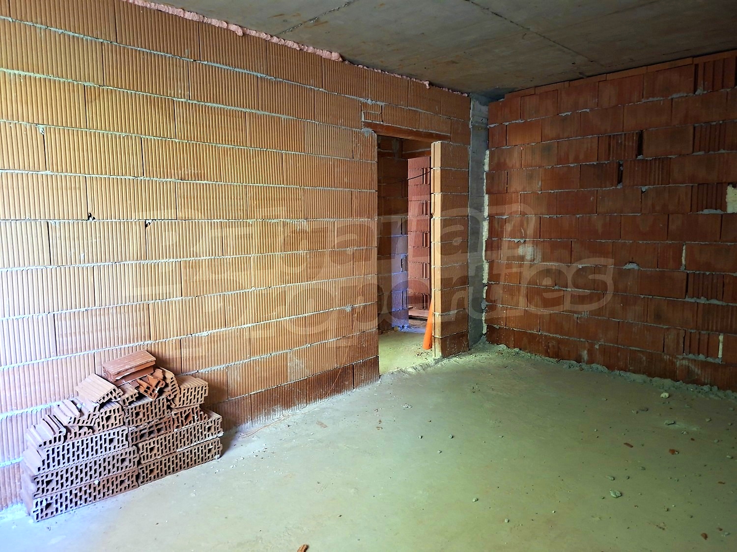 Gallery Picture 3