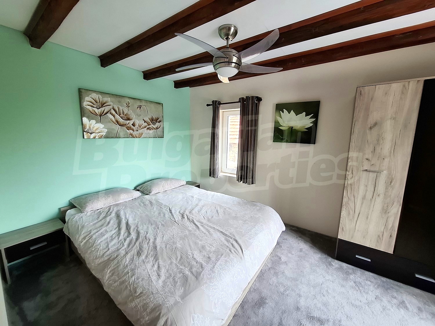 Gallery Picture 11