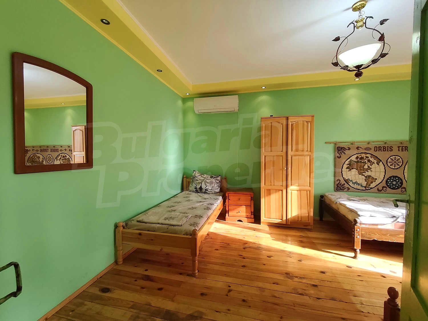 Gallery Picture 28