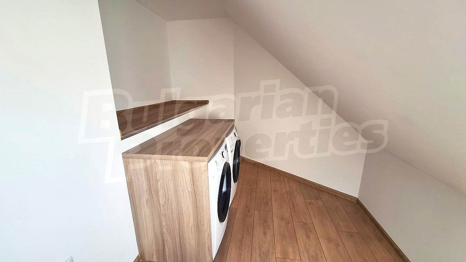 Gallery Picture 17