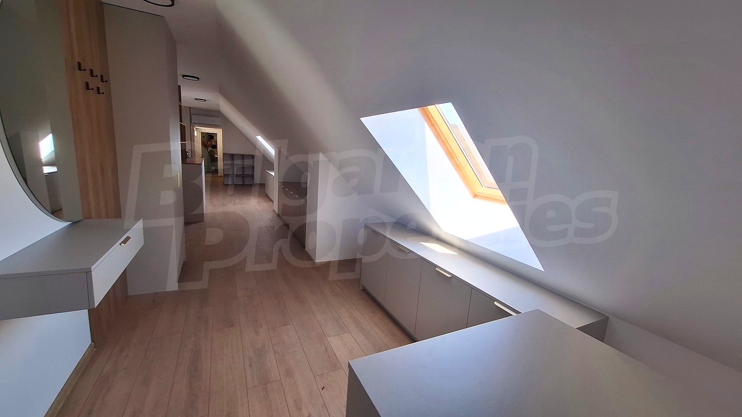 Gallery Picture 18
