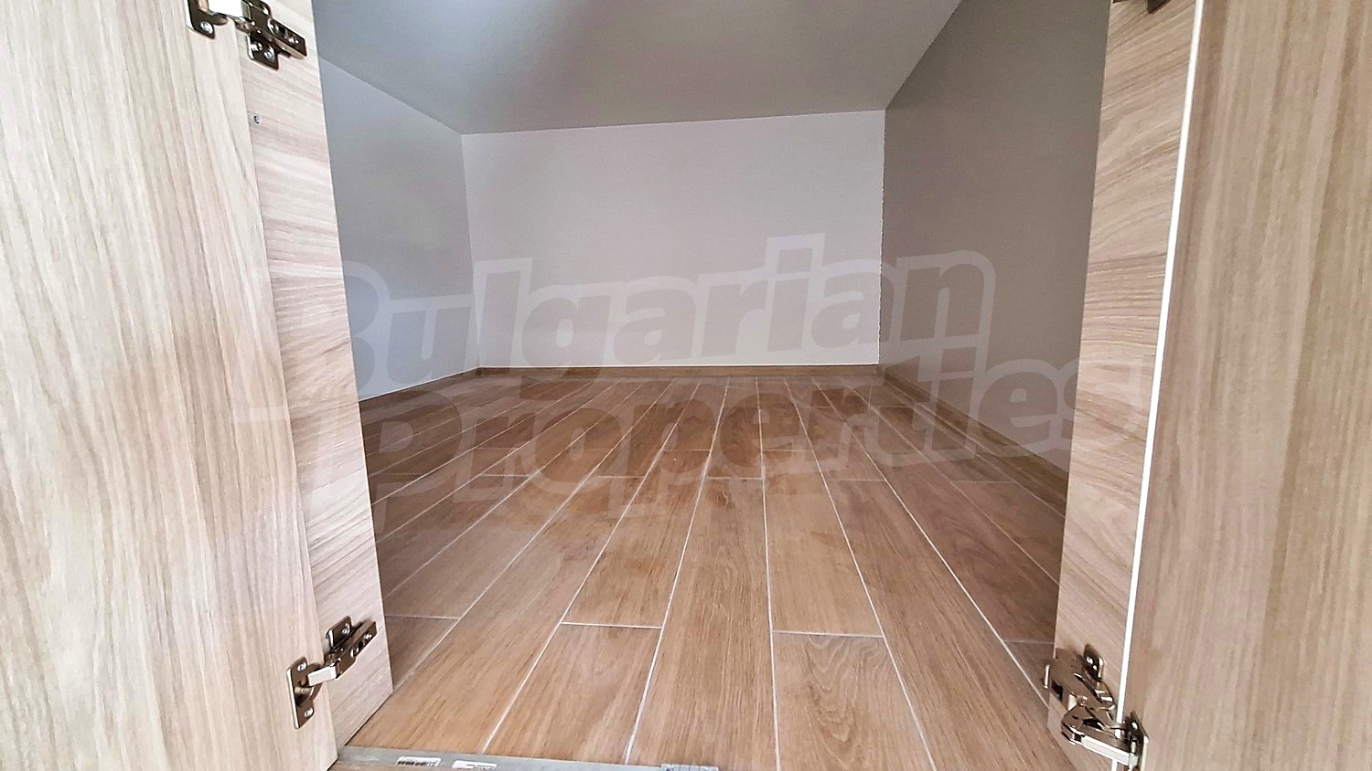 Gallery Picture 34