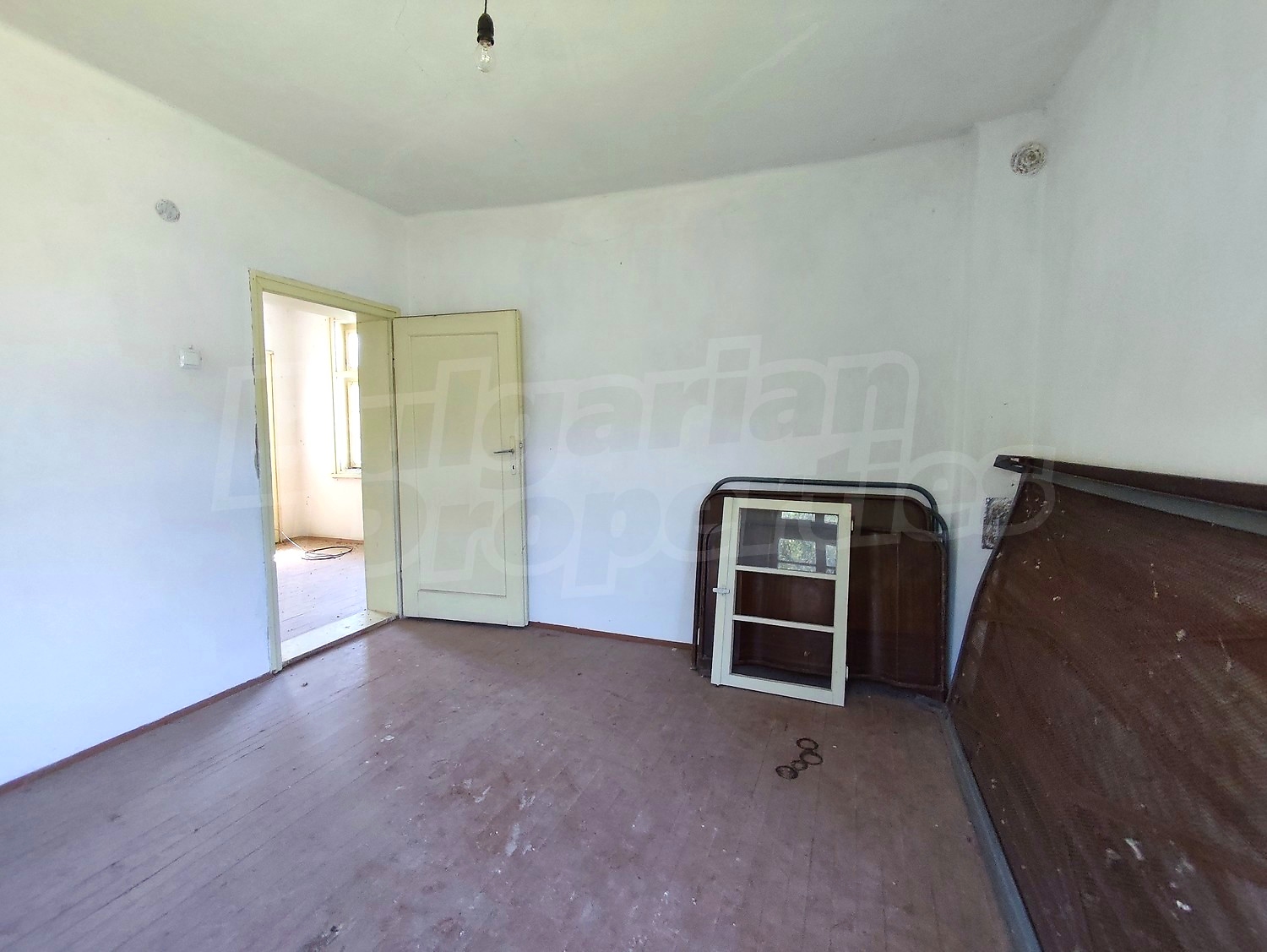 Gallery Picture 33