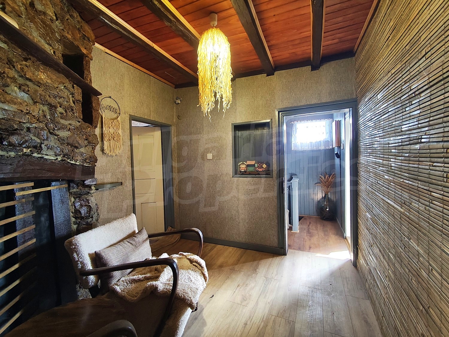 Gallery Picture 4