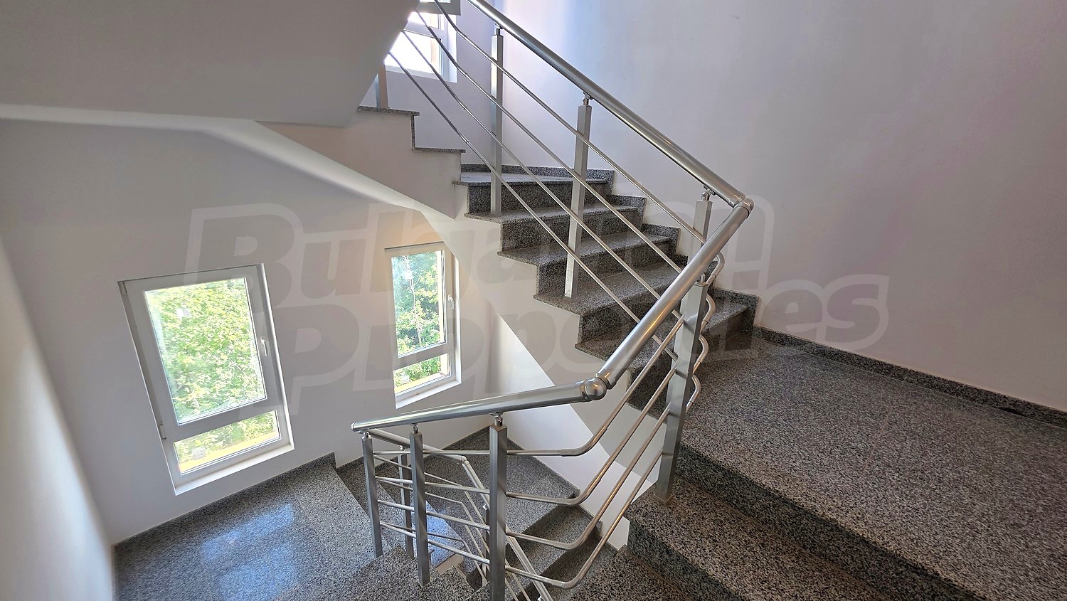 Gallery Picture 28