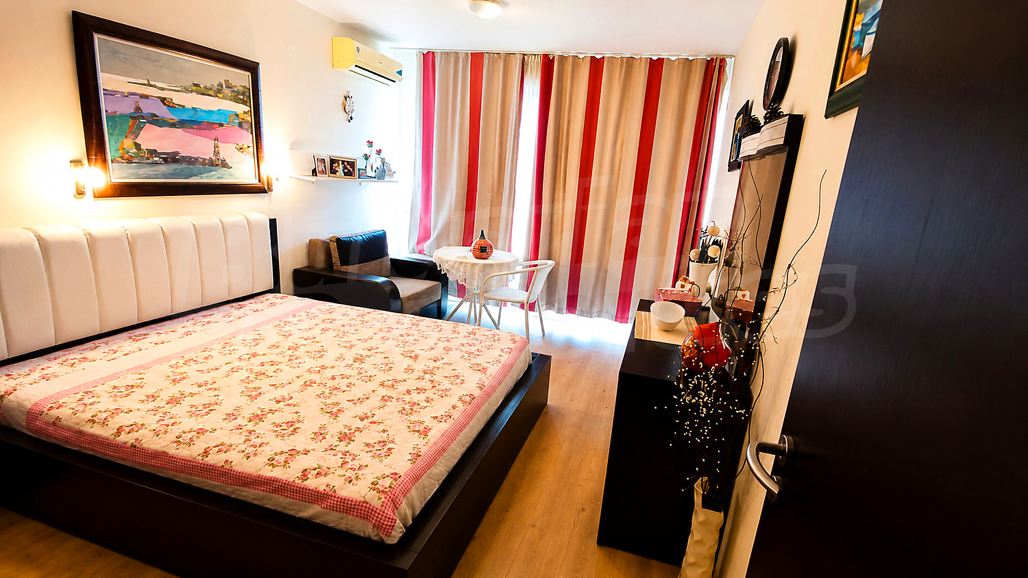 Gallery Picture 8