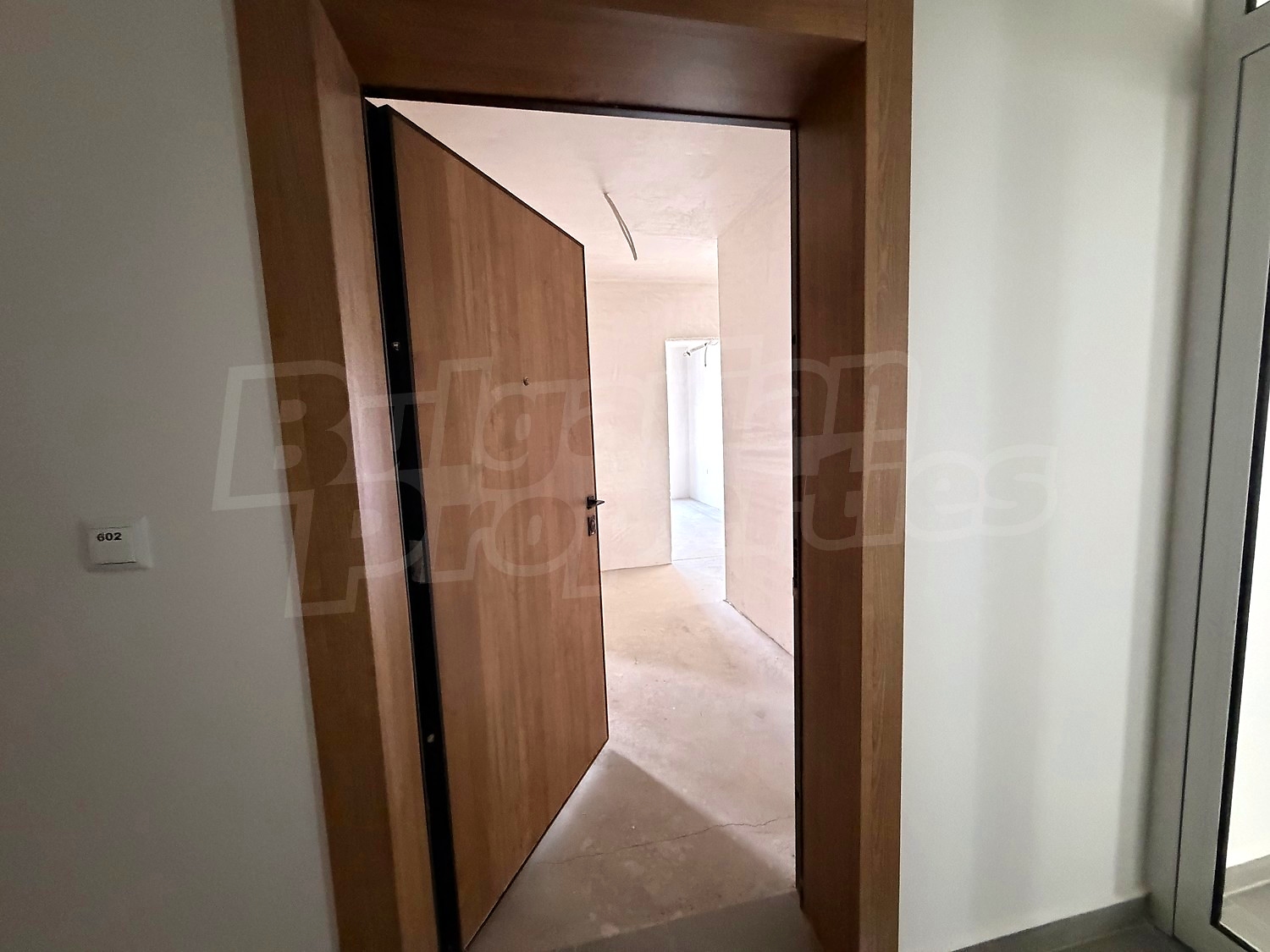 Gallery Picture 13