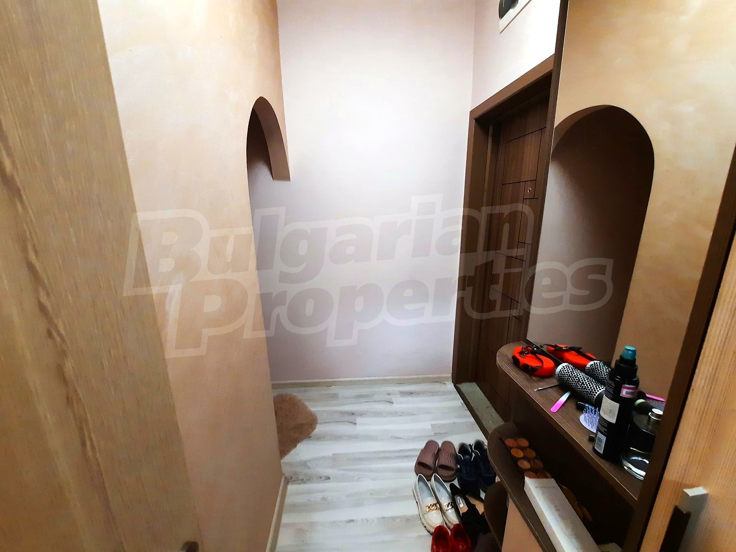 Gallery Picture 4