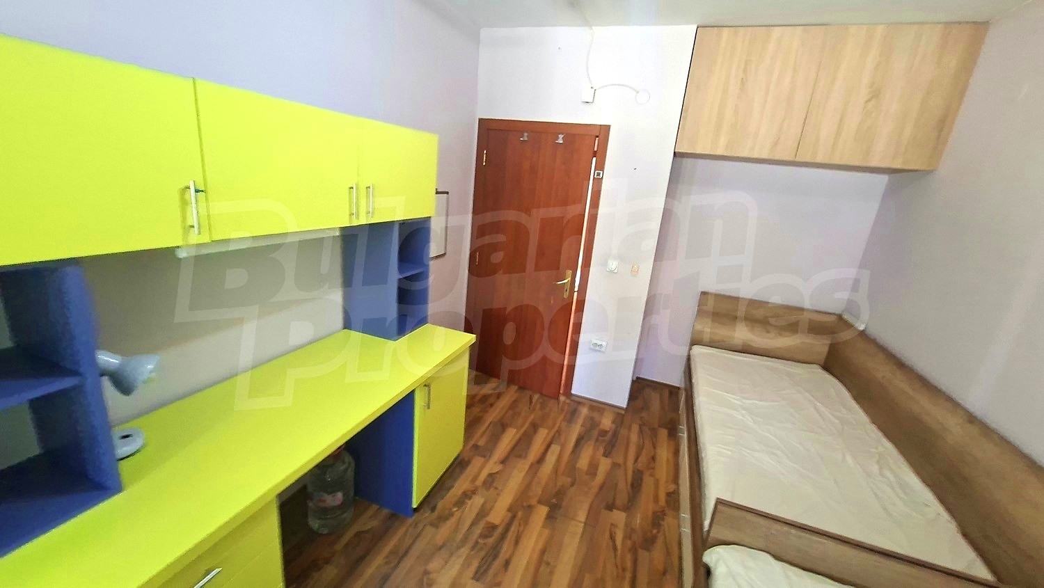 Gallery Picture 6
