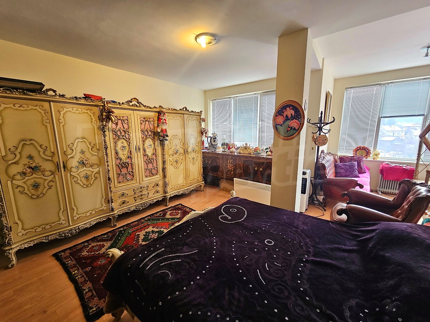 Gallery Picture 9