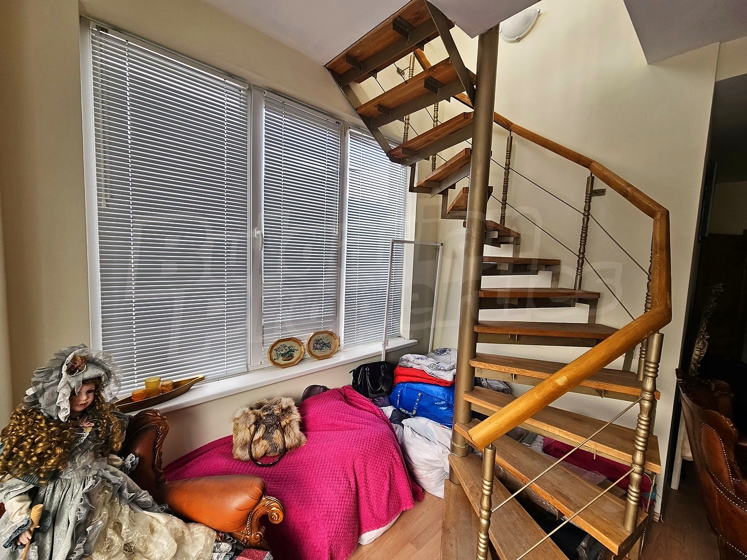 Gallery Picture 6