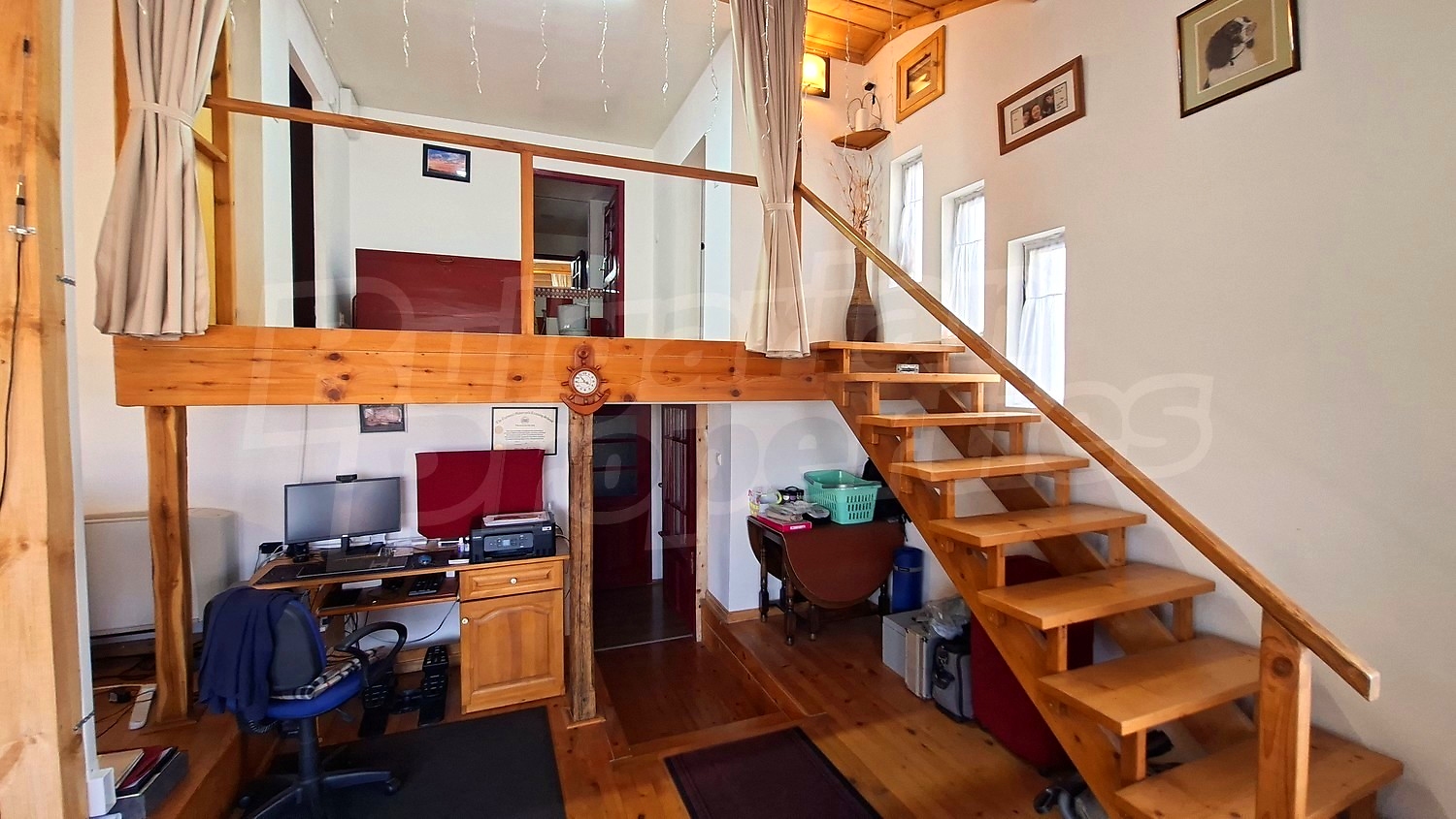 Gallery Picture 10