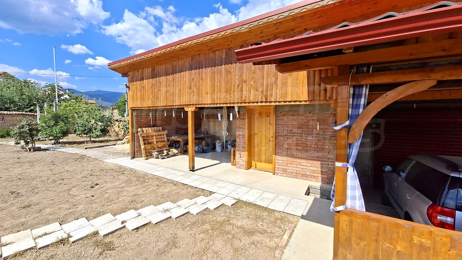 Gallery Picture 43