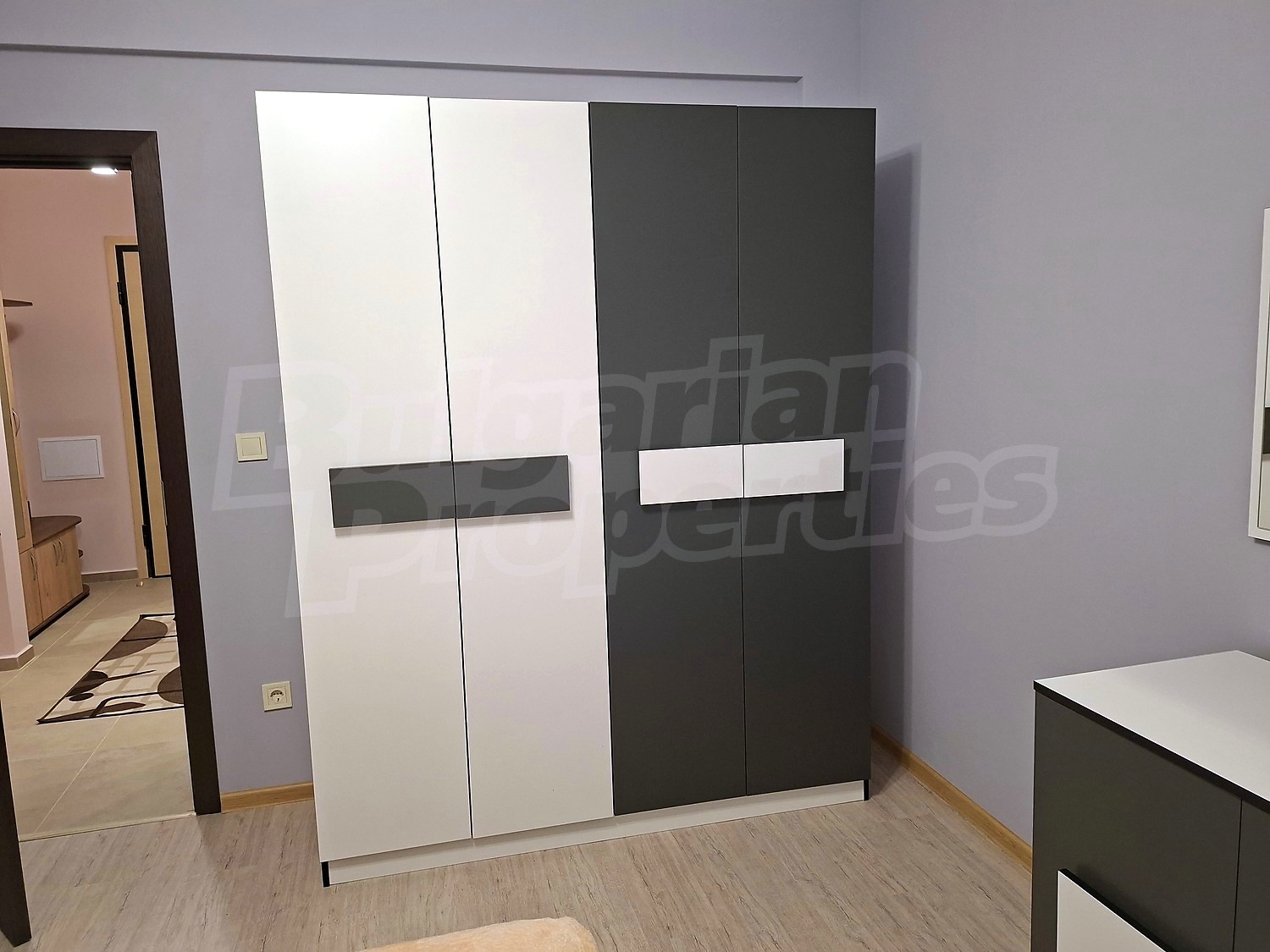 Gallery Picture 11