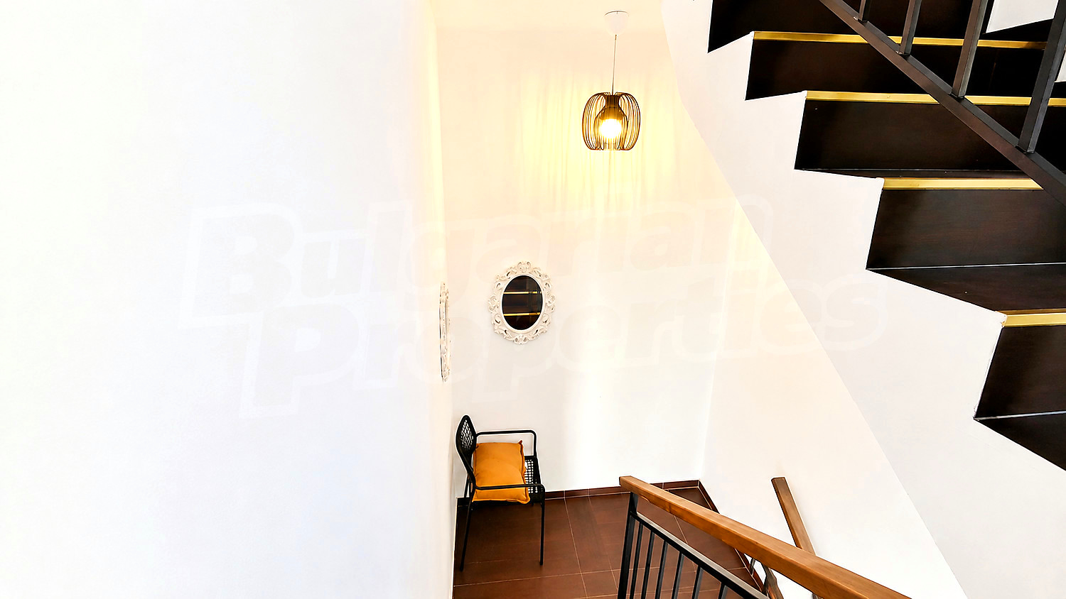 Gallery Picture 13