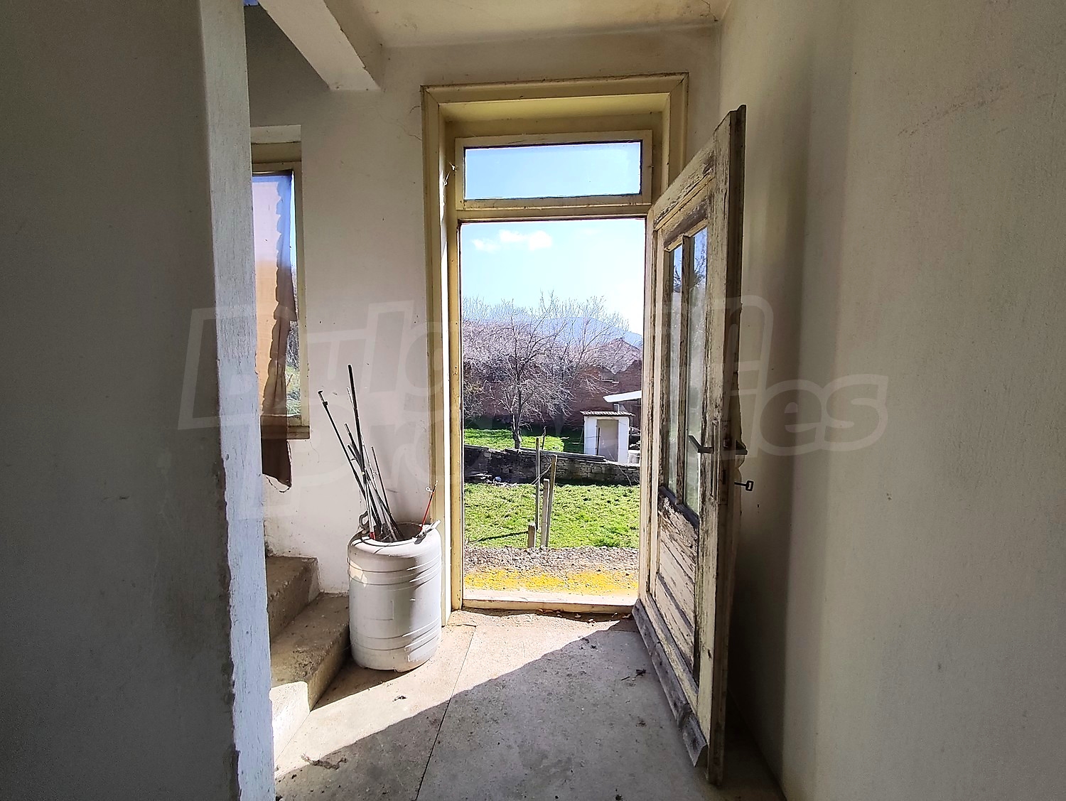 Gallery Picture 32