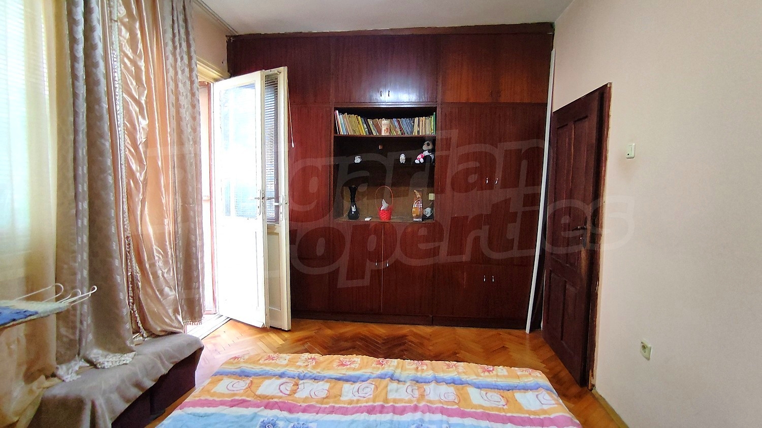 Gallery Picture 8
