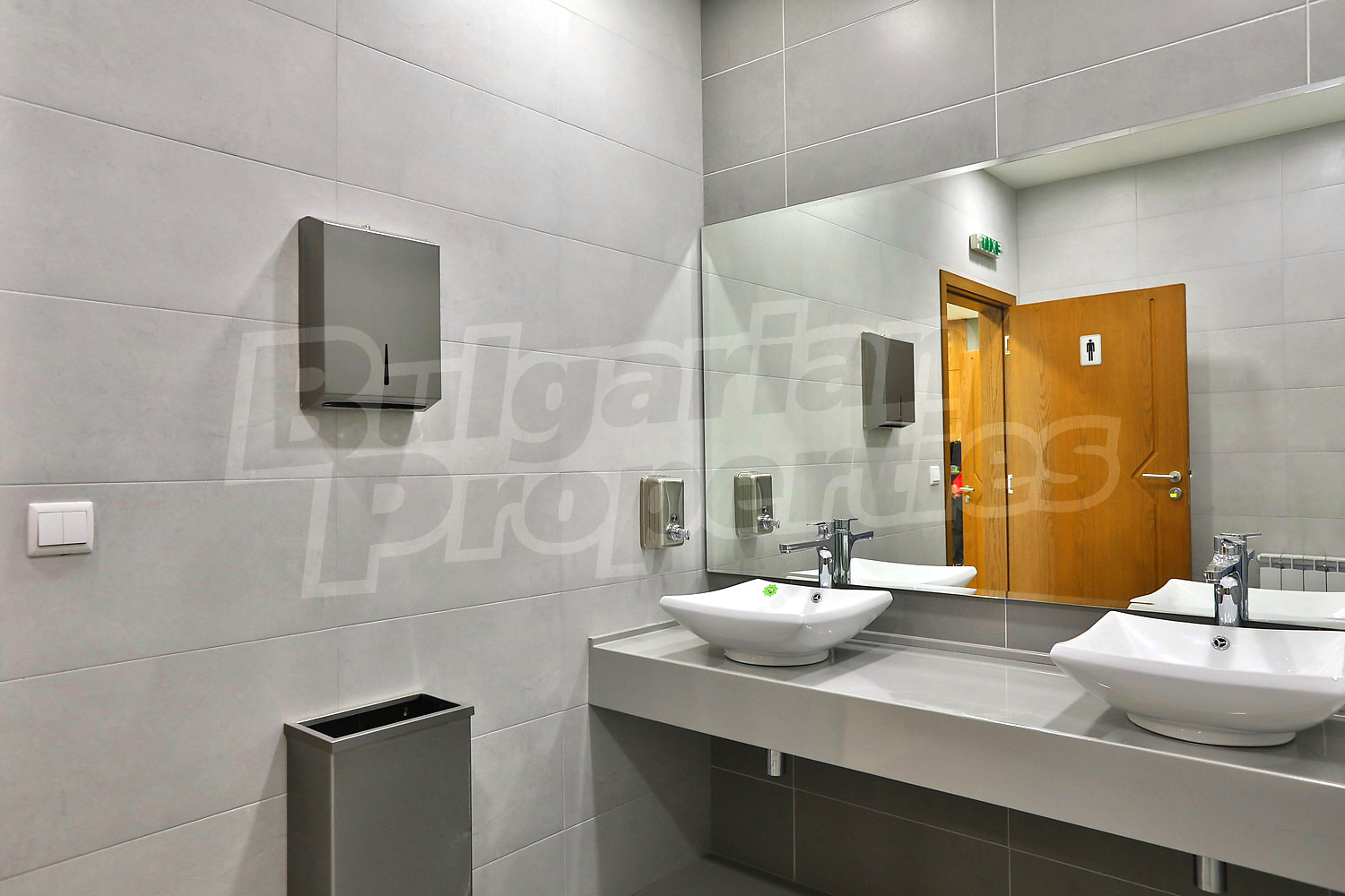 Gallery Picture 35