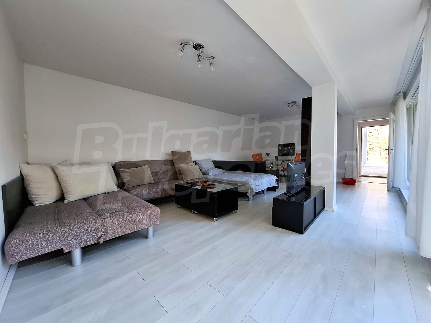 Gallery Picture 44