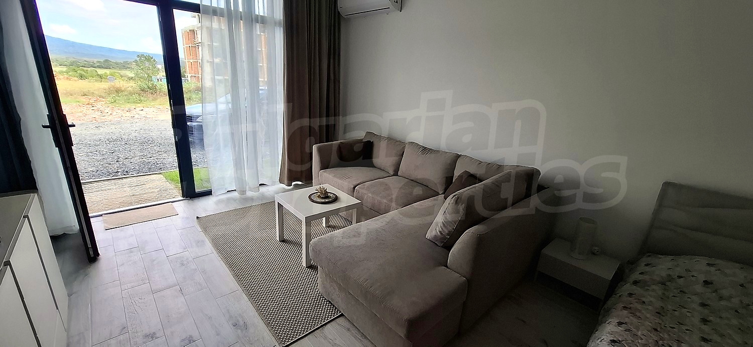 Gallery Picture 9