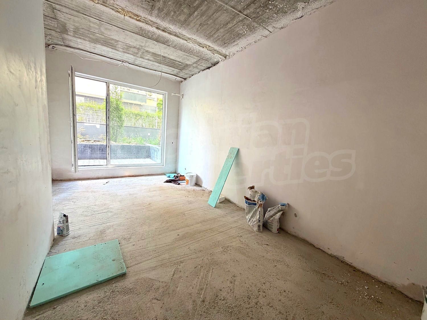Gallery Picture 4