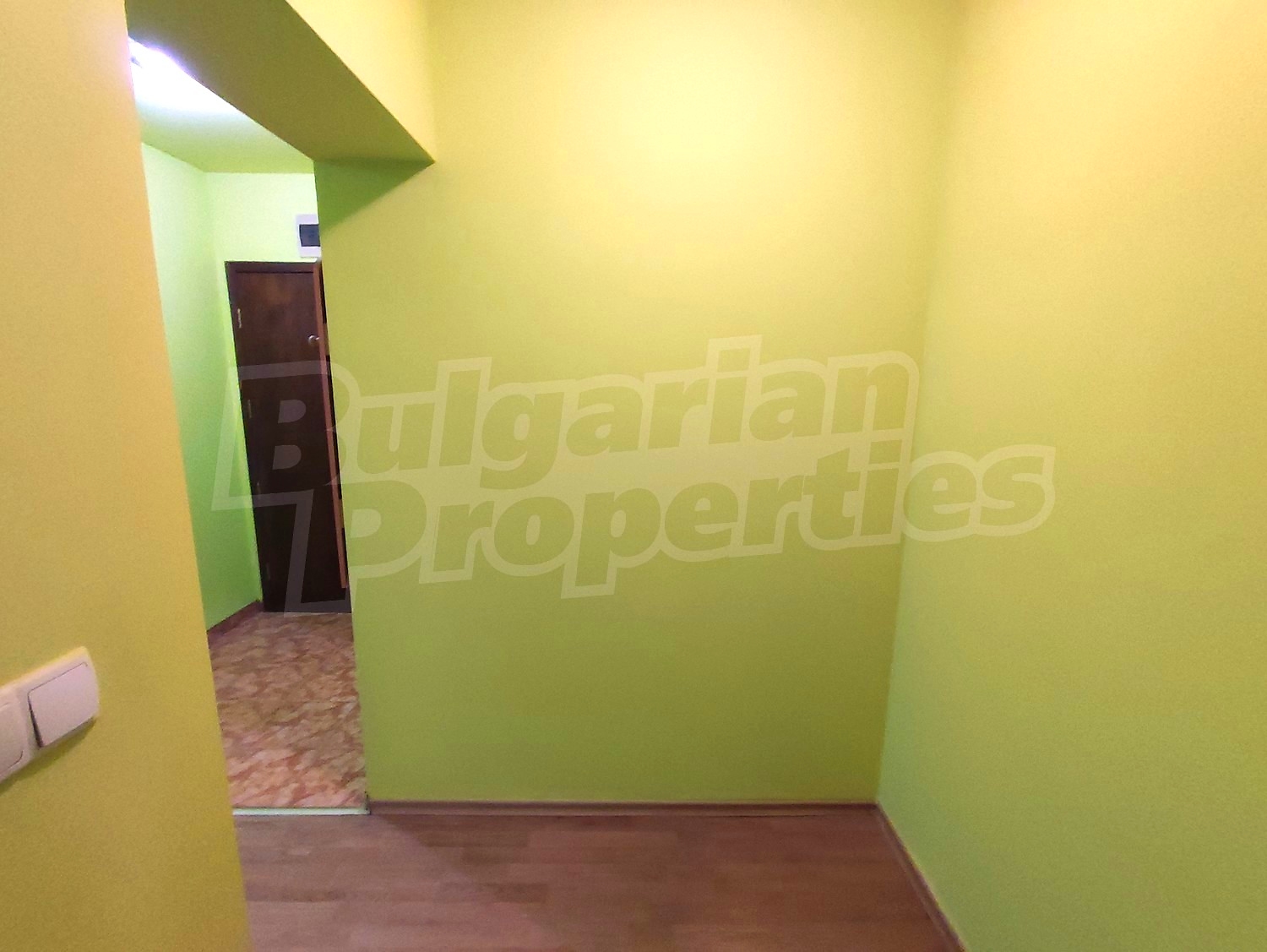 Gallery Picture 10