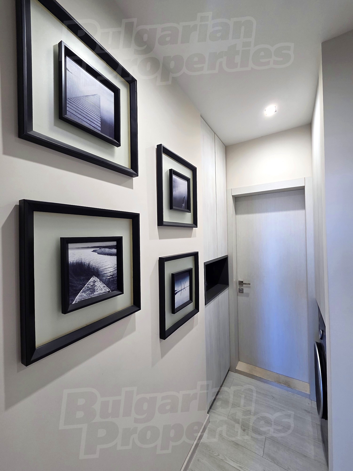 Gallery Picture 23
