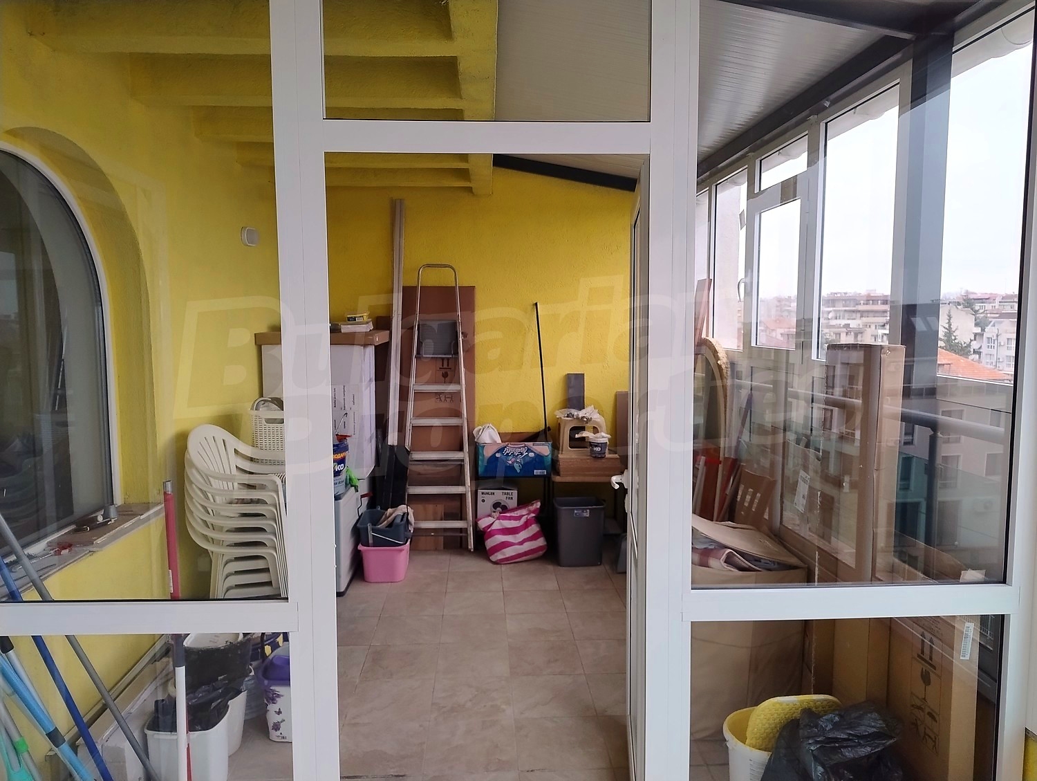 Gallery Picture 16