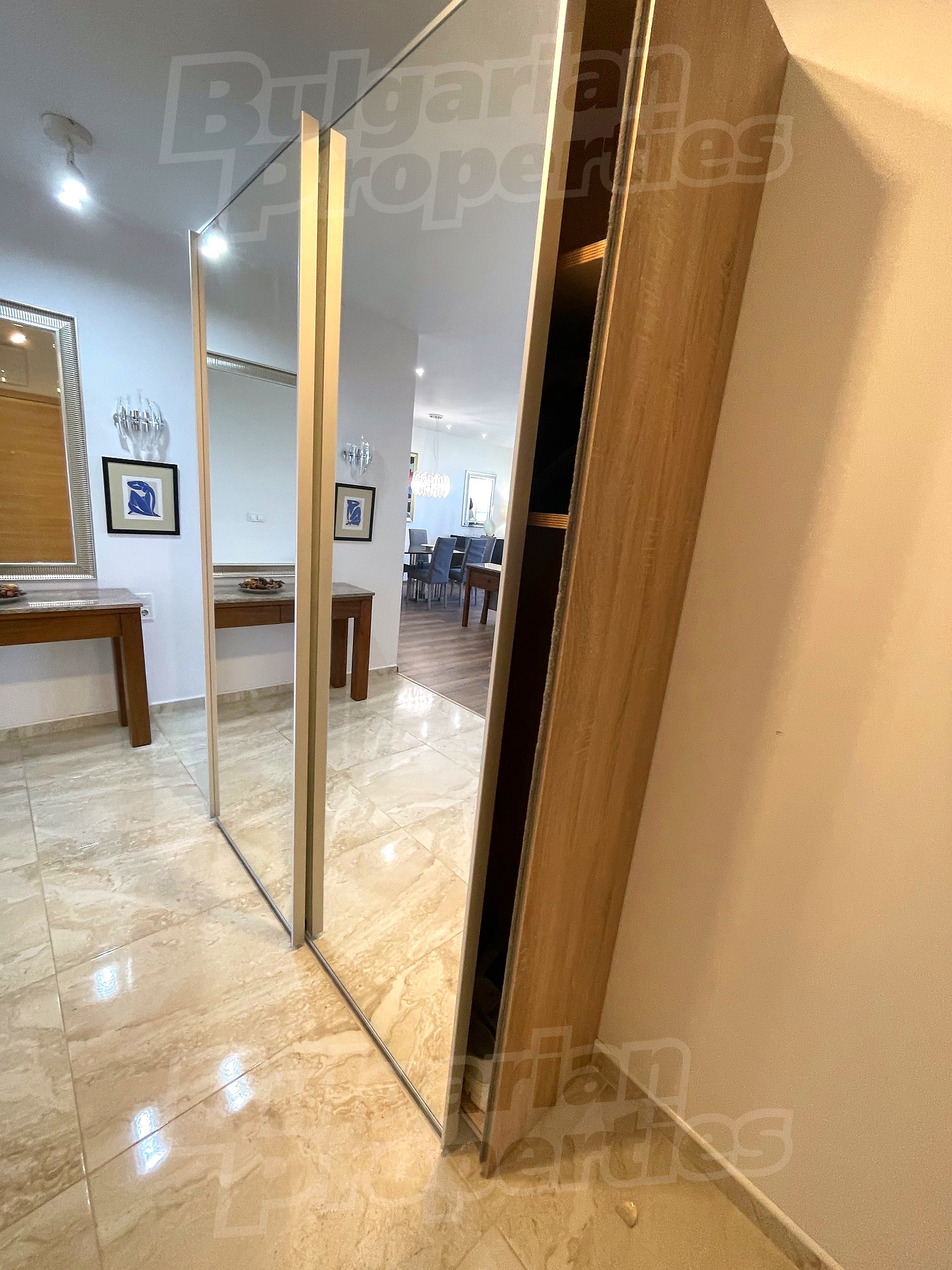 Gallery Picture 19