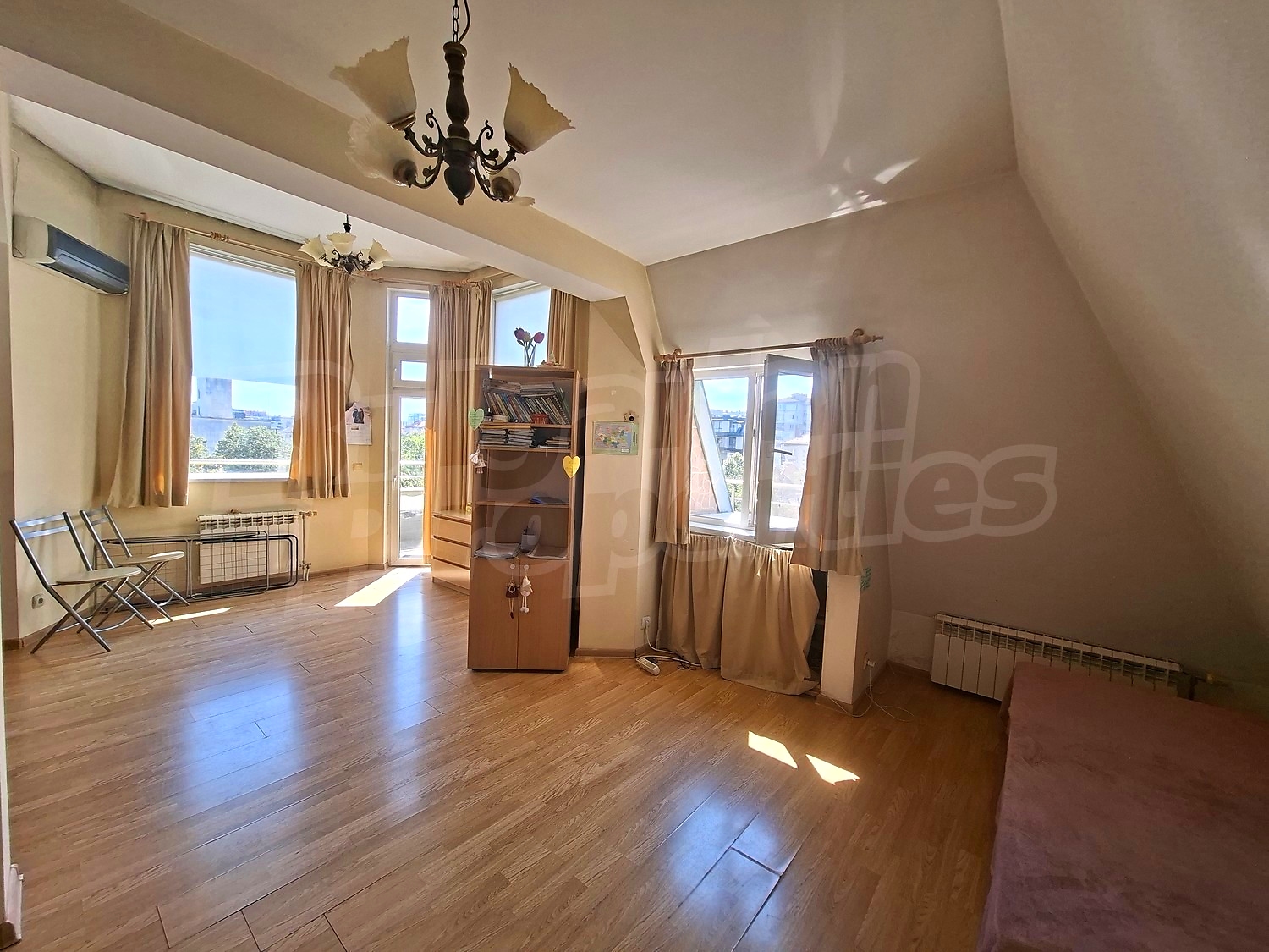 Gallery Picture 2