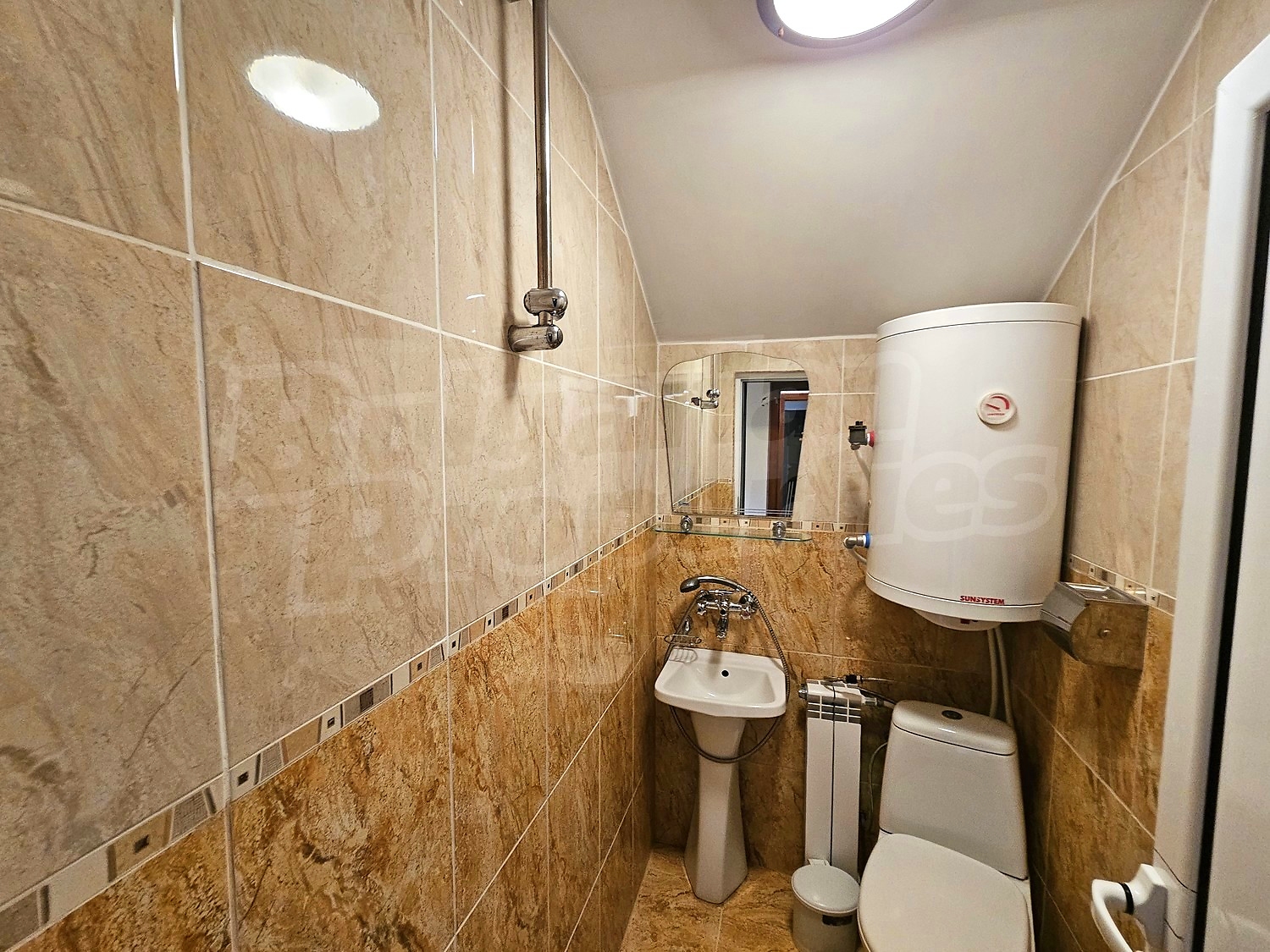Gallery Picture 35