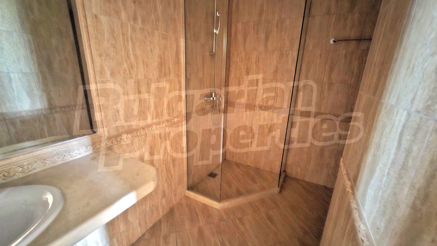 Gallery Picture 8