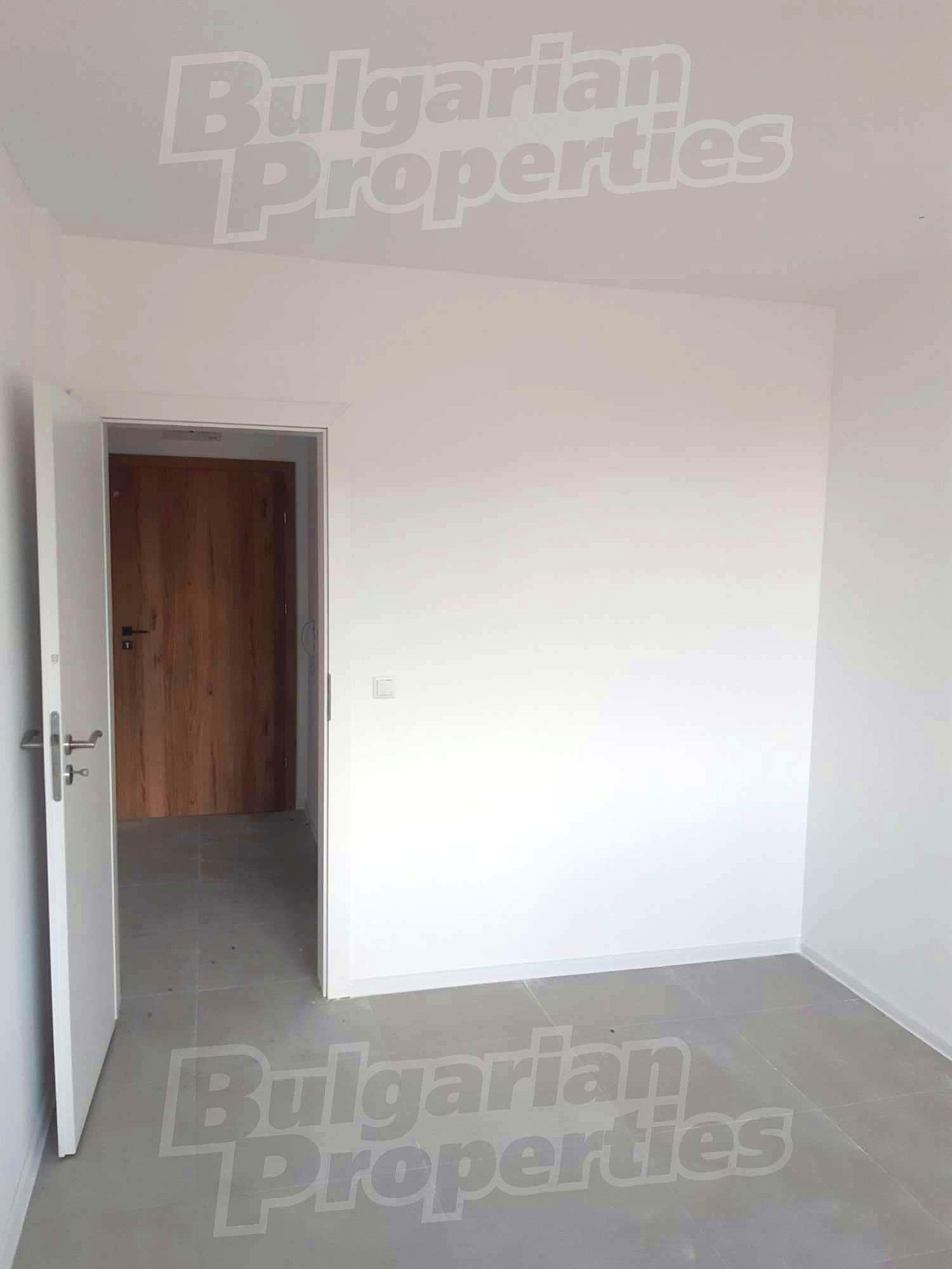 Gallery Picture 35