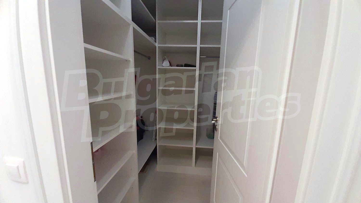 Gallery Picture 35