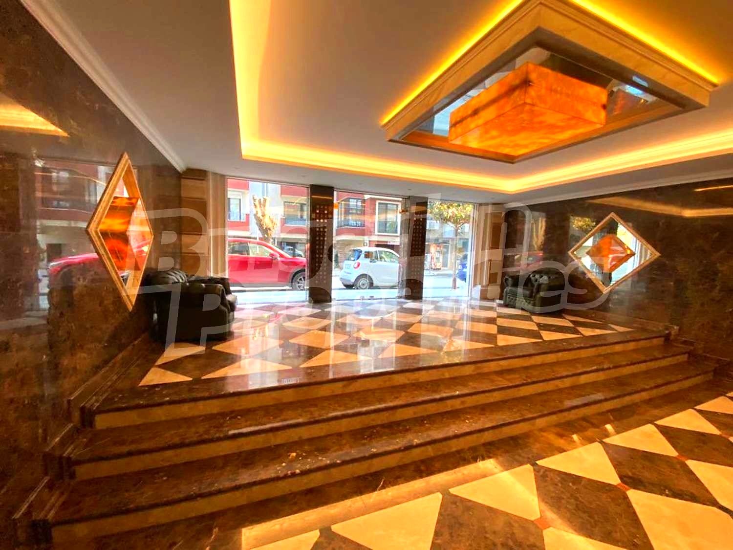 Gallery Picture 5