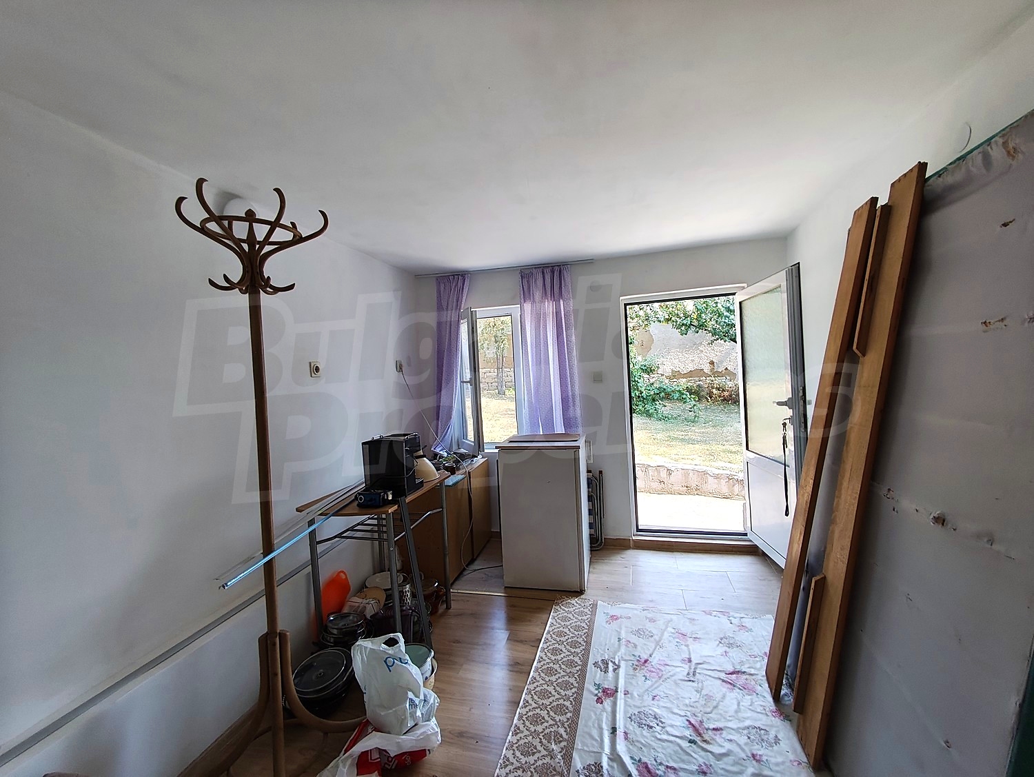 Gallery Picture 28