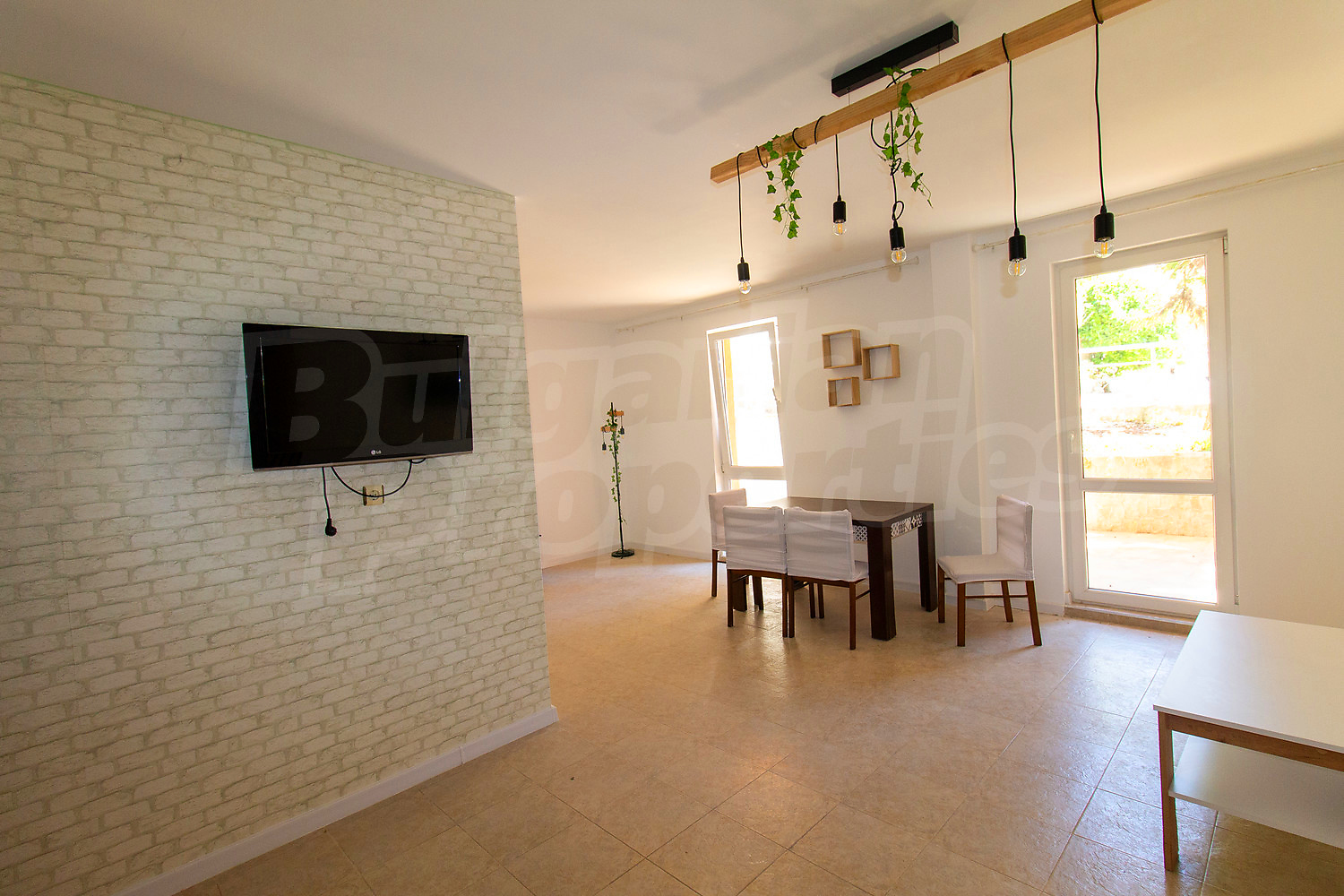 Gallery Picture 2