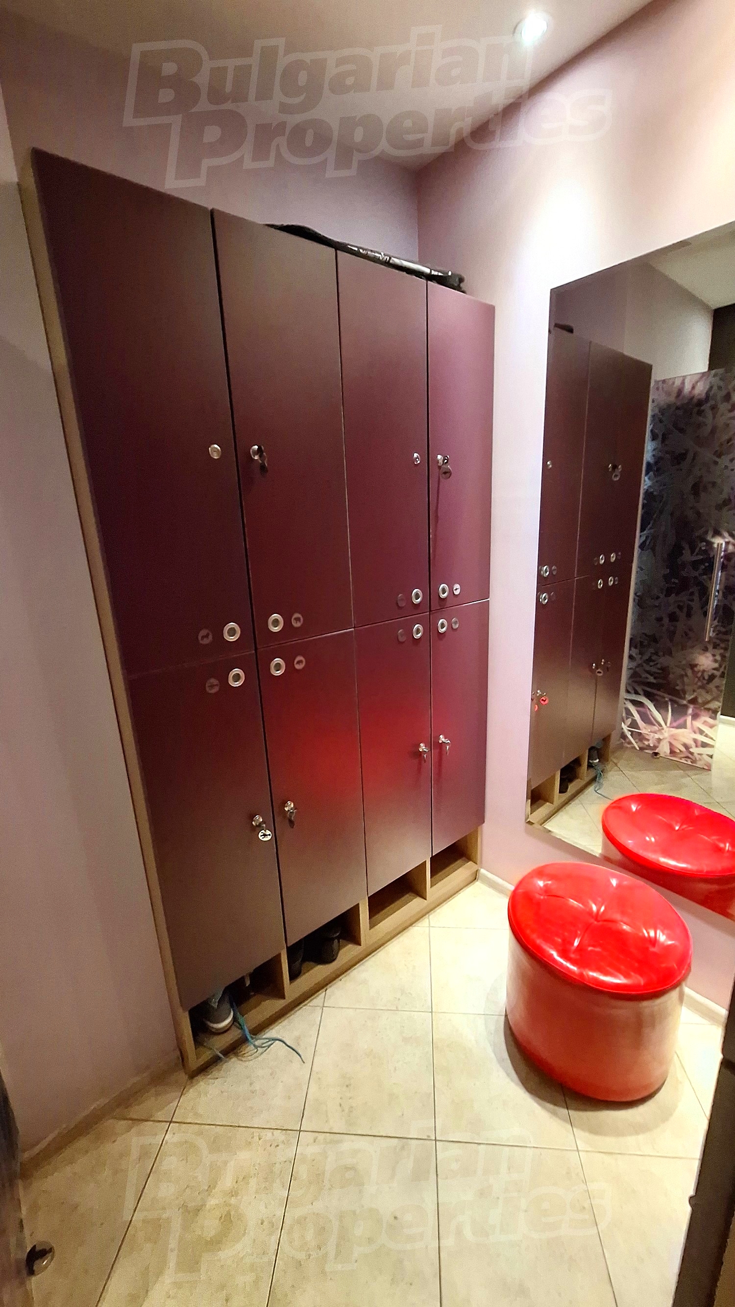 Gallery Picture 10