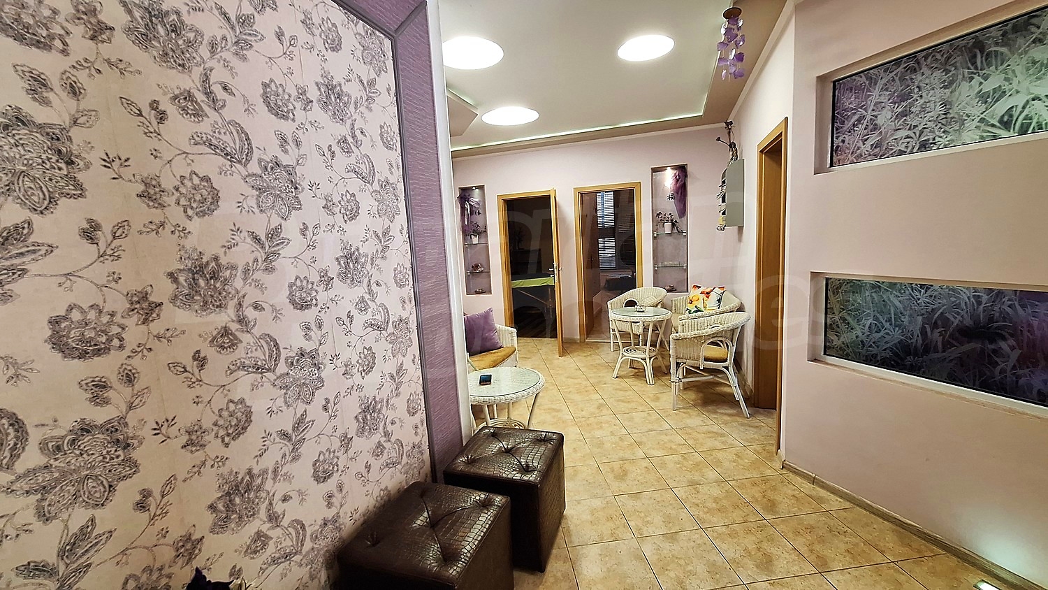 Gallery Picture 4