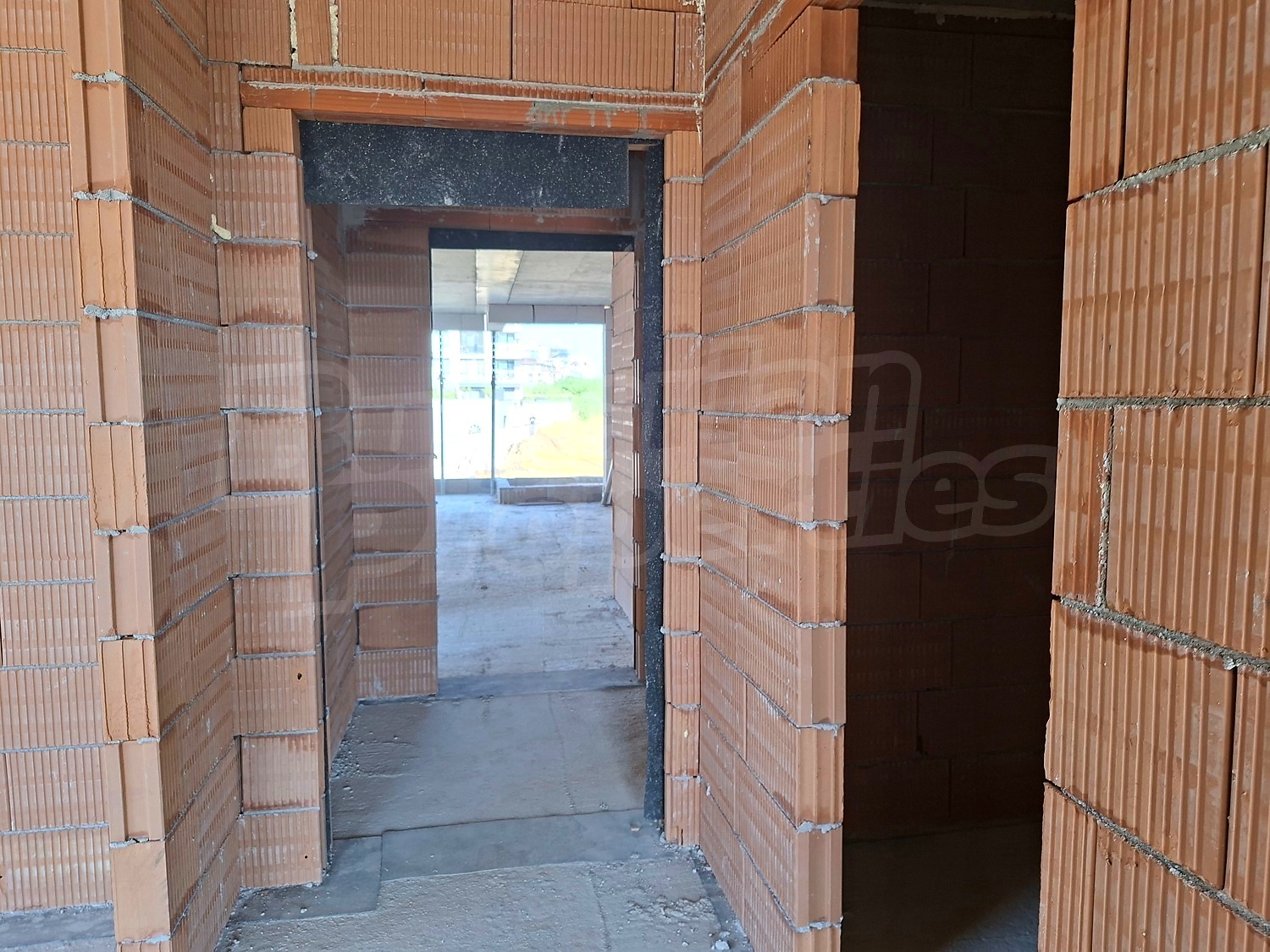 Gallery Picture 32