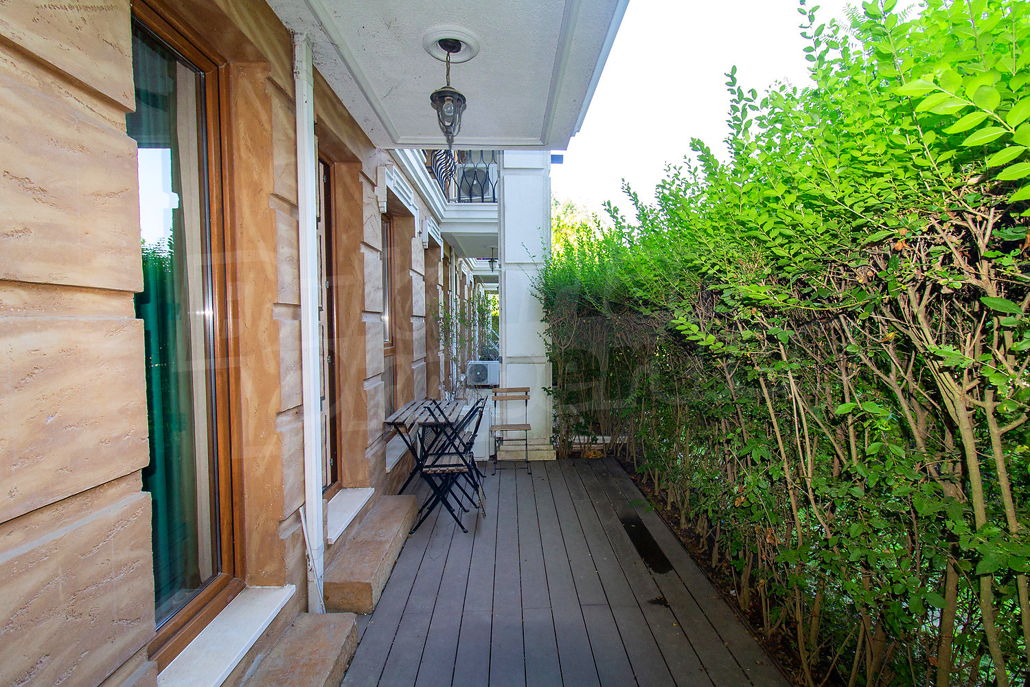 Gallery Picture 4