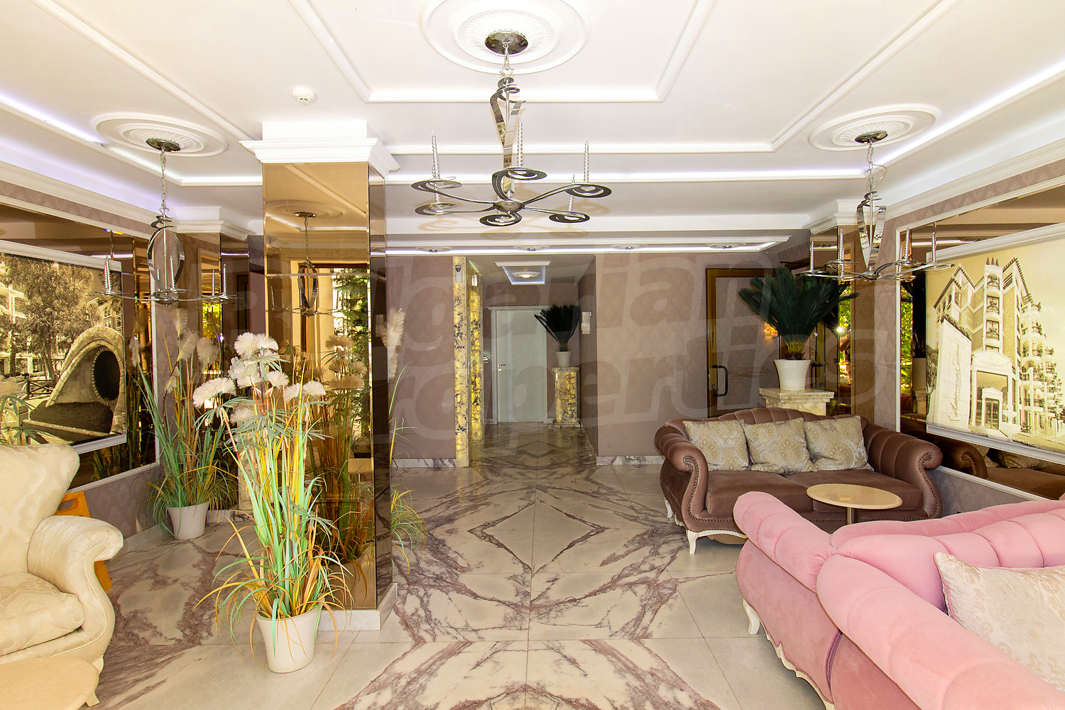 Gallery Picture 12