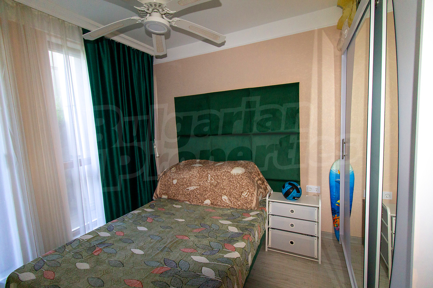 Gallery Picture 3